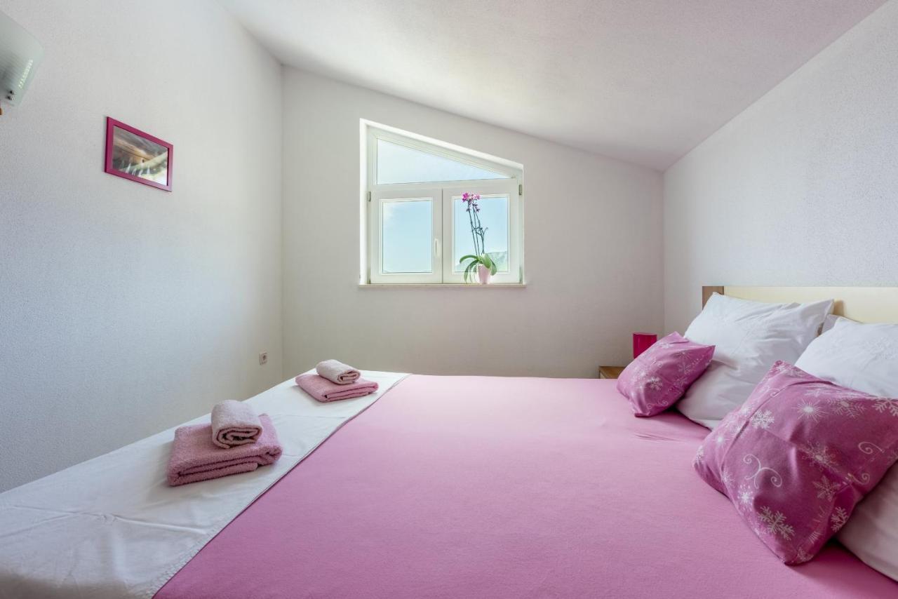 Apartmani Jaric Новий Винодольський Екстер'єр фото