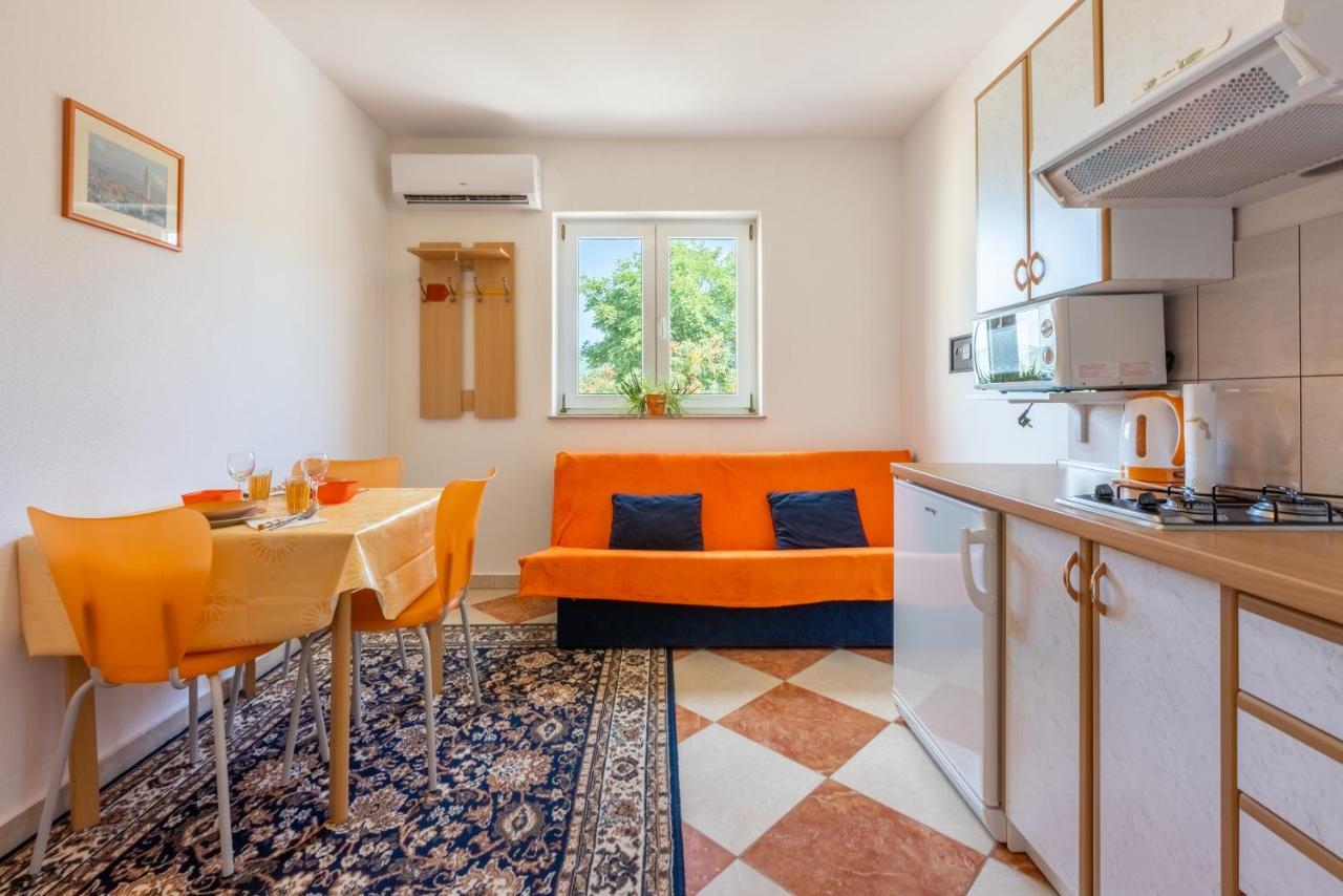 Apartmani Jaric Новий Винодольський Екстер'єр фото